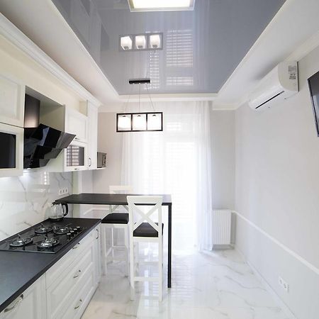 Leogrand Apartments On Kulisha 36 Lviv Eksteriør bilde